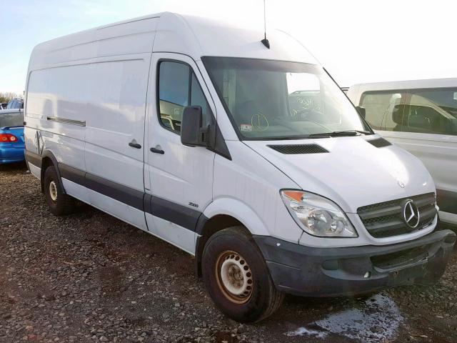 WD3PE8CB4B5575164 - 2011 MERCEDES-BENZ SPRINTER 2 WHITE photo 1