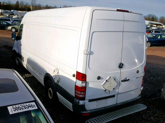 WD3PE8CB4B5575164 - 2011 MERCEDES-BENZ SPRINTER 2 WHITE photo 3