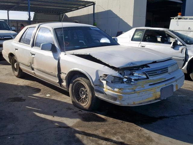 2FACP74W0PX104912 - 1993 FORD CROWN VICT WHITE photo 1