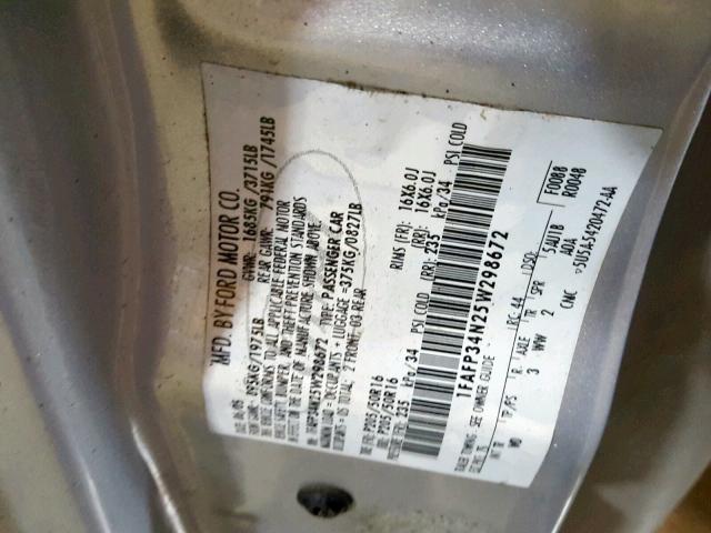 1FAFP34N25W298672 - 2005 FORD FOCUS ZX4 GRAY photo 10