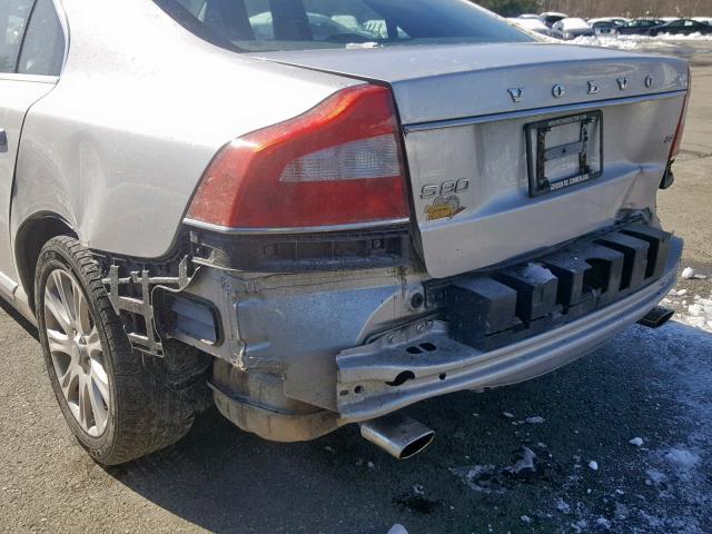 YV1960AS1A1123897 - 2010 VOLVO S80 3.2 SILVER photo 9