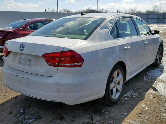 1VWBP7A34CC072003 - 2012 VOLKSWAGEN PASSAT SE WHITE photo 4