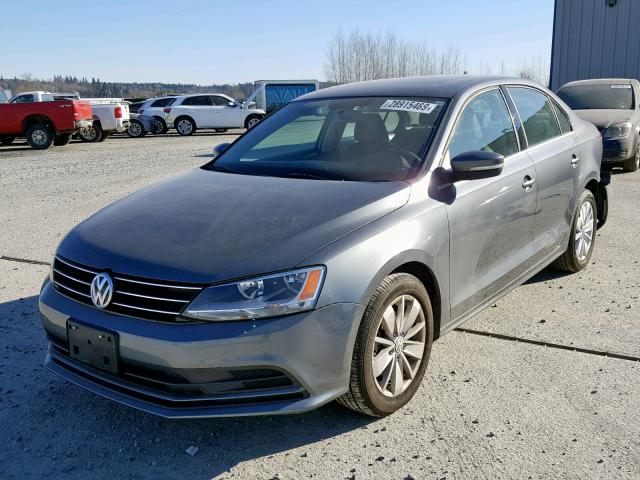 3VWLA7AJ3FM423765 - 2015 VOLKSWAGEN JETTA TDI GRAY photo 2