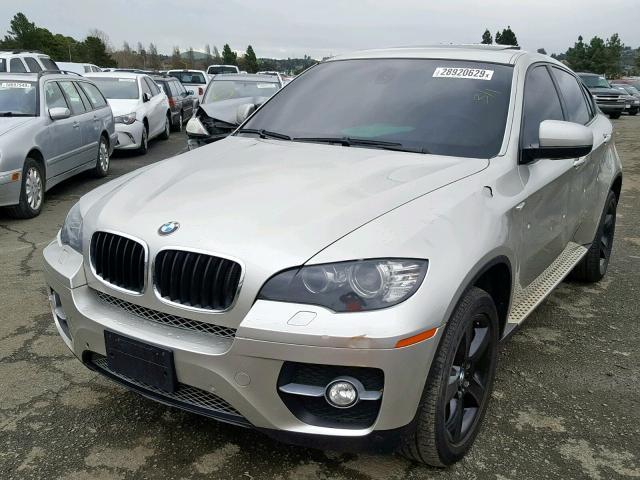 5UXFG2C5XBLX06966 - 2011 BMW X6 XDRIVE3 Silber Foto 2