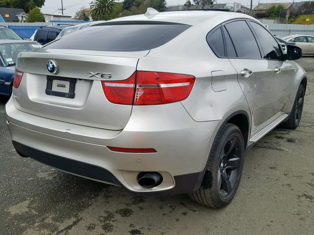 5UXFG2C5XBLX06966 - 2011 BMW X6 XDRIVE3 Silber Foto 4