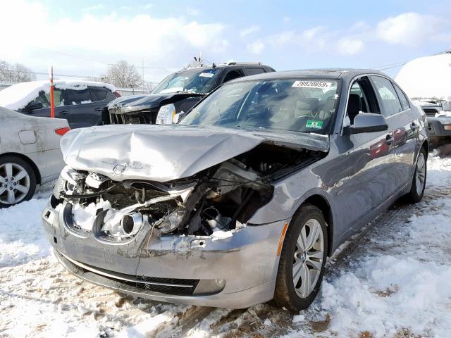 WBANV1C53AC445009 - 2010 BMW 528 XI GRAY photo 2