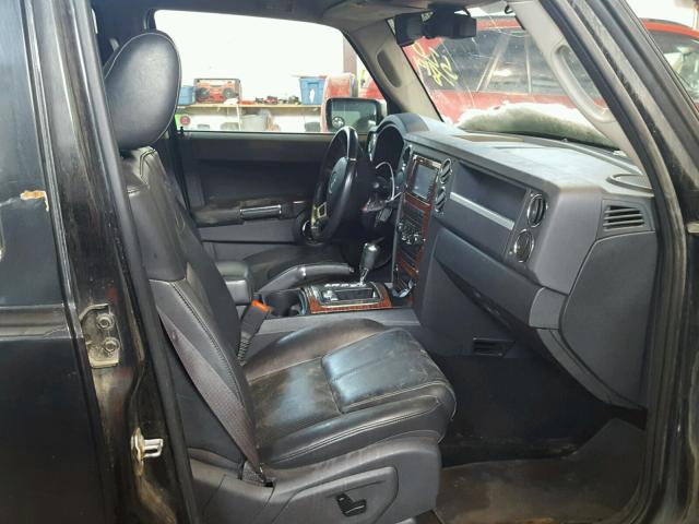 1J4RG5GT2AC105665 - 2010 JEEP COMMANDER BLACK photo 5