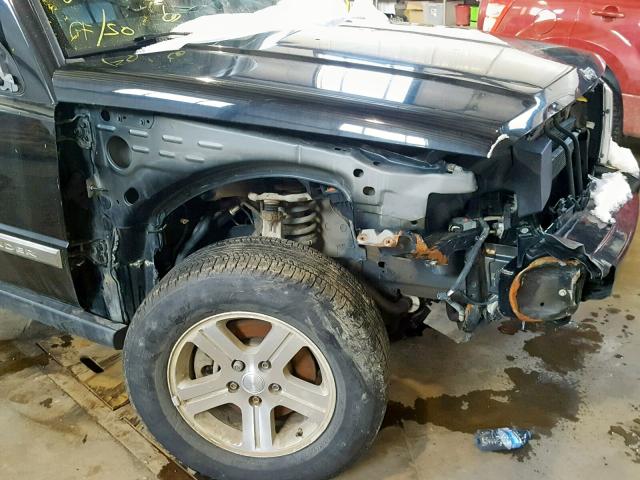 1J4RG5GT2AC105665 - 2010 JEEP COMMANDER BLACK photo 9