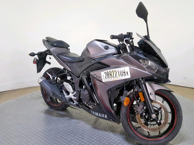 MH3RH06Y4GK014223 - 2016 YAMAHA YZFR3 GRAY photo 2