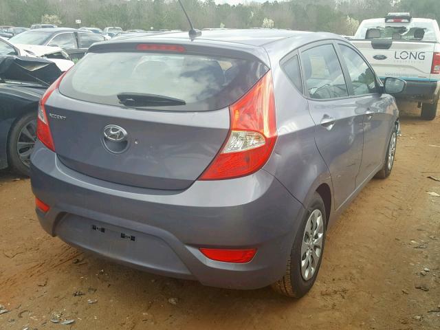 KMHCT5AE5HU334536 - 2017 HYUNDAI ACCENT SE GRAY photo 4