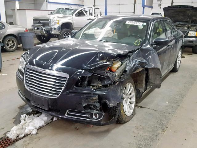 2C3CCAAG6DH552940 - 2013 CHRYSLER 300 BLACK photo 2