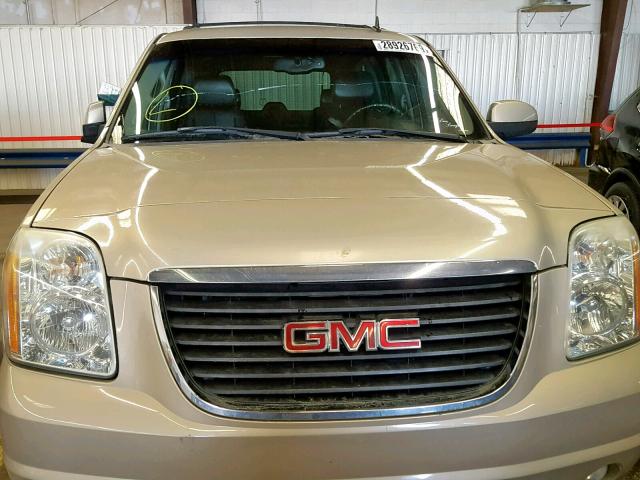 1GKFK130X7R205390 - 2007 GMC YUKON TAN photo 9