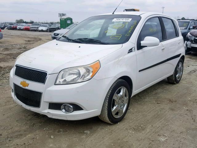 KL1TG6DE2AB099788 - 2010 CHEVROLET AVEO LT WHITE photo 2