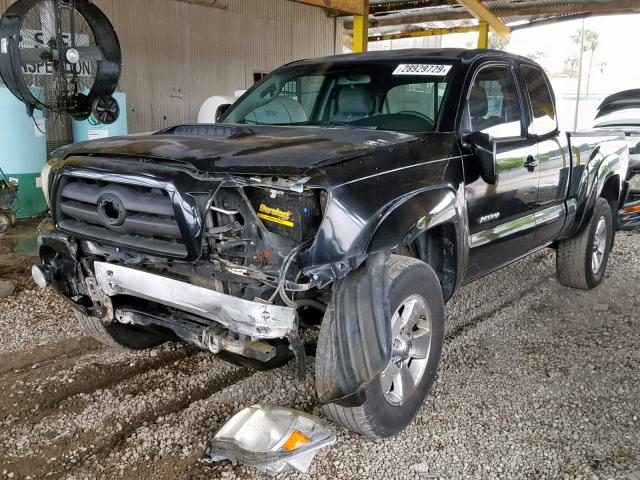 5TETU62N07Z361784 - 2007 TOYOTA TACOMA PRE BLACK photo 2