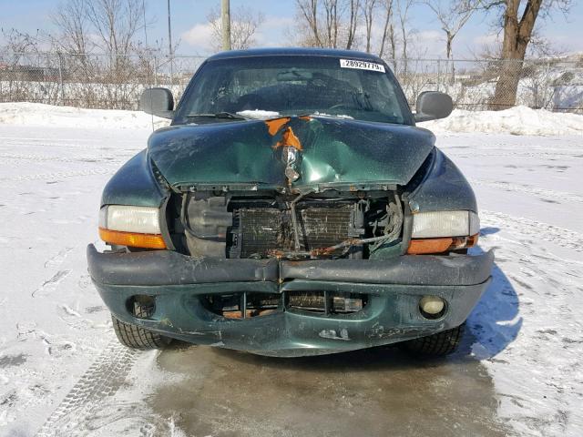 1B7GG22N5YS795478 - 2000 DODGE DAKOTA GREEN photo 9