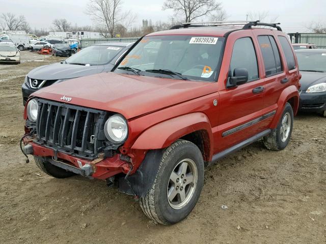 1J4GL38K75W677610 - 2005 JEEP LIBERTY RE RED photo 2