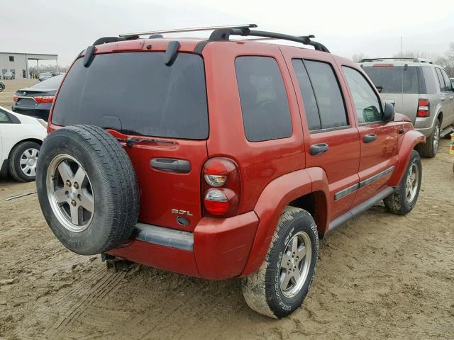 1J4GL38K75W677610 - 2005 JEEP LIBERTY RE RED photo 4