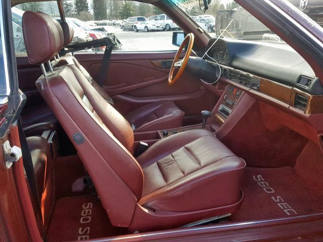 WDBCA45D3GA231023 - 1986 MERCEDES-BENZ 560 SEC MAROON photo 5