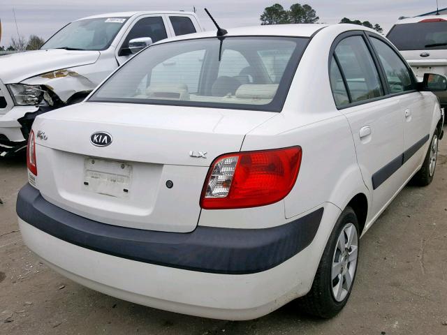 KNADE123376240874 - 2007 KIA RIO BASE WHITE photo 4