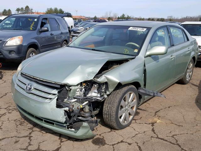 4T1BK36B46U114268 - 2006 TOYOTA AVALON GREEN photo 2