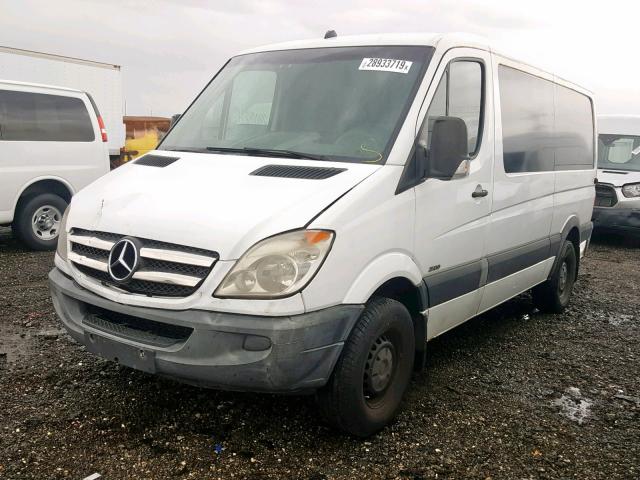 WDYPE7CC8B5558378 - 2011 FREIGHTLINER SPRINTER 2 WHITE photo 2