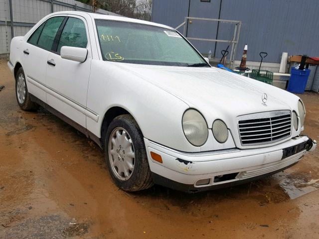 WDBJF65H4XA866498 - 1999 MERCEDES-BENZ E 320 WHITE photo 1