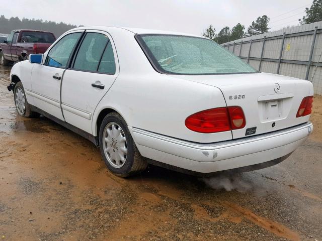 WDBJF65H4XA866498 - 1999 MERCEDES-BENZ E 320 WHITE photo 3