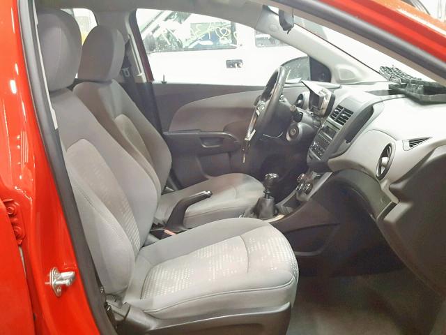 1G1JB6SH8C4116623 - 2012 CHEVROLET SONIC LS RED photo 5