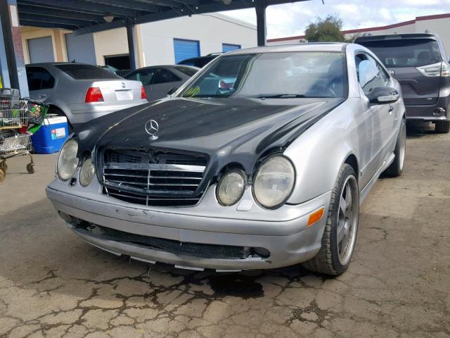 WDBLJ74G62F192355 - 2002 MERCEDES-BENZ CLK 55 AMG SILVER photo 2