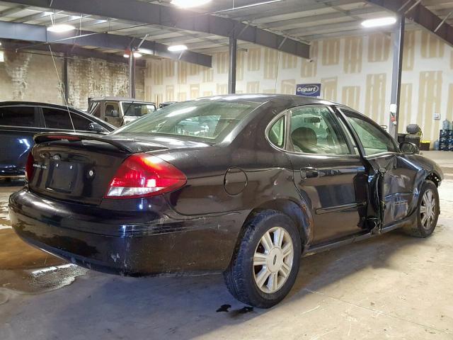 1FAFP56S64G143081 - 2004 FORD TAURUS SEL BLACK photo 4