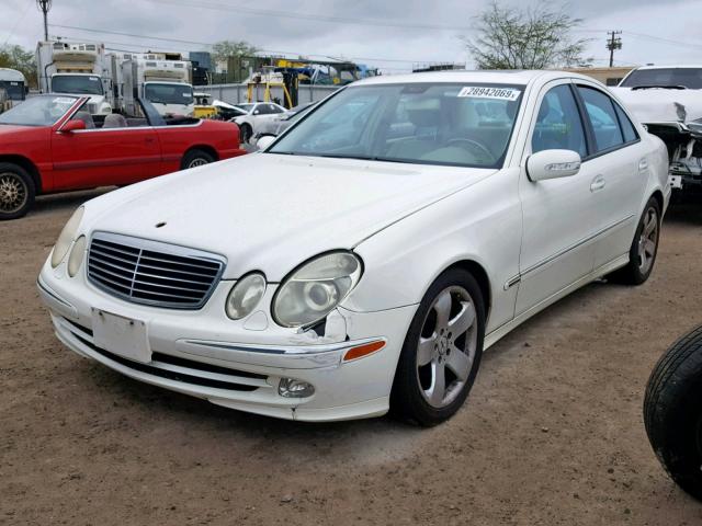 WDBUF65J94A405387 - 2004 MERCEDES-BENZ E 320 WHITE photo 2