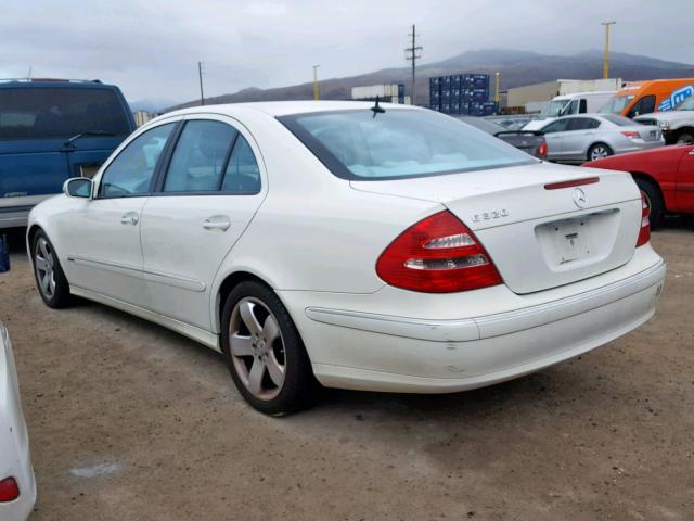 WDBUF65J94A405387 - 2004 MERCEDES-BENZ E 320 WHITE photo 3