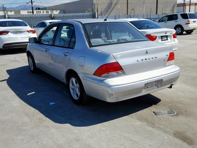 JA3AJ26E52U055652 - 2002 MITSUBISHI LANCER ES SILVER photo 3