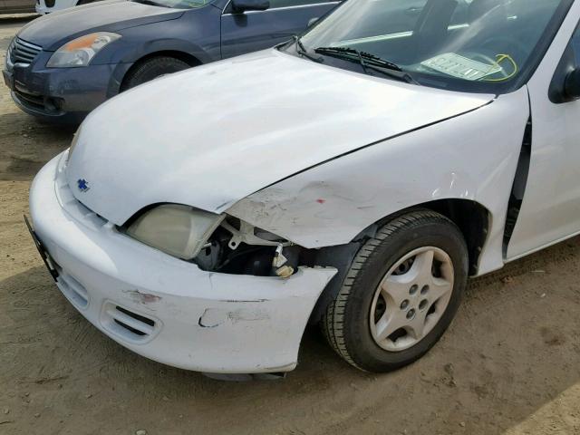 1G1JC524X17112685 - 2001 CHEVROLET CAVALIER B WHITE photo 9