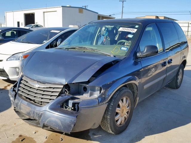 1A4GJ45R07B215185 - 2007 CHRYSLER TOWN & COU CHARCOAL photo 2