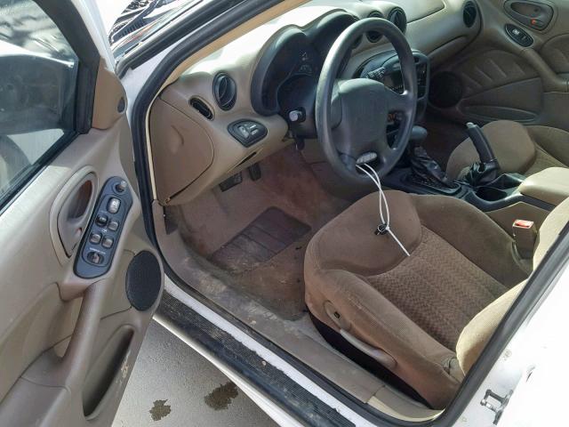 1G2NF52EX2M583848 - 2002 PONTIAC GRAND AM S WHITE photo 9