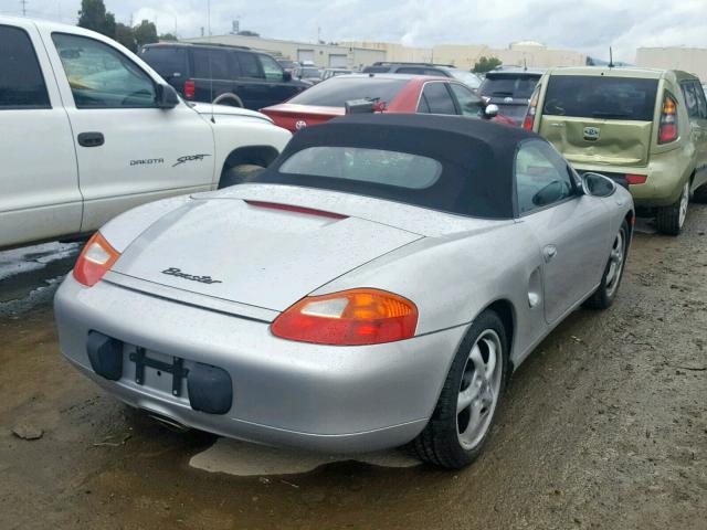 WP0CA2987WU623325 - 1998 PORSCHE BOXSTER SILVER photo 4