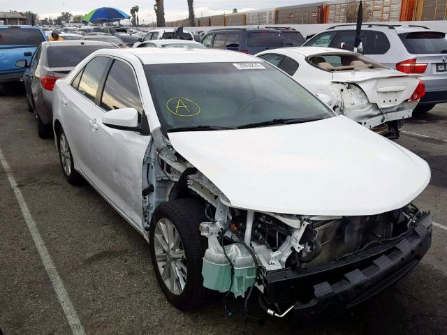 4T1BD1FK1EU123118 - 2014 TOYOTA CAMRY HYBR WHITE photo 1