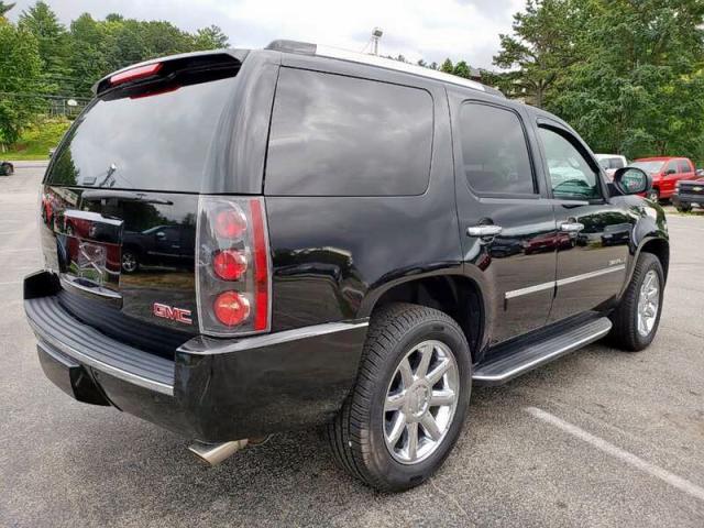 1GKFK03289R219142 - 2009 GMC YUKON DENA BLACK photo 3