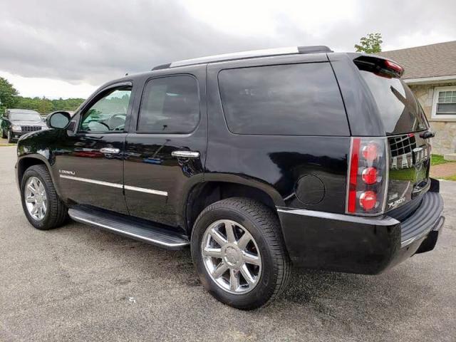 1GKFK03289R219142 - 2009 GMC YUKON DENA BLACK photo 4