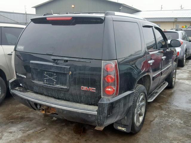 1GKFK638X7J154765 - 2007 GMC YUKON DENA BLACK photo 4