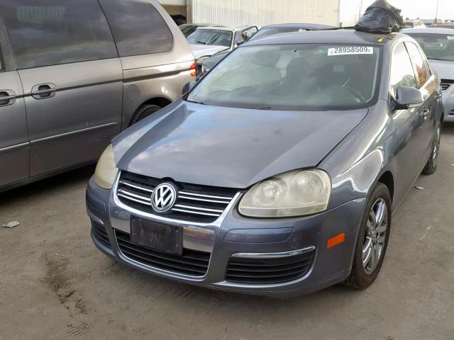 3VWRG71K06M740890 - 2006 VOLKSWAGEN JETTA 2.5 GRAY photo 2