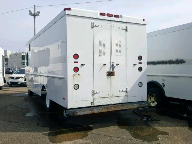 5B4KP42U143394288 - 2004 WORKHORSE CUSTOM CHASSIS FORWARD CO WHITE photo 3