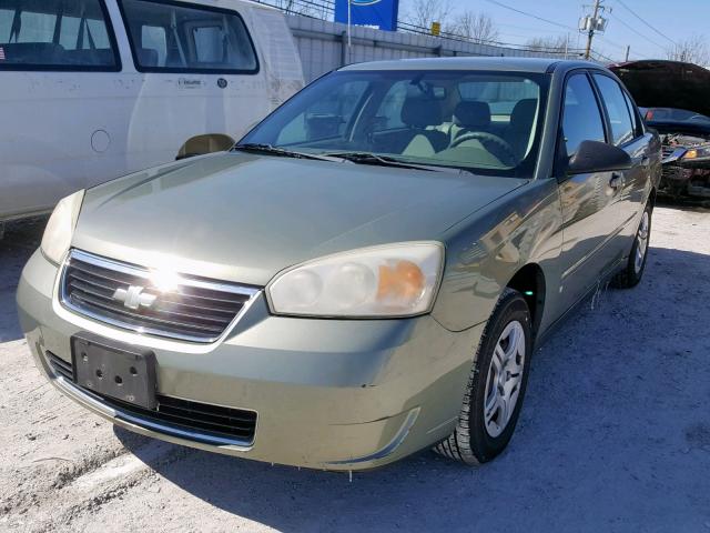 1G1ZS51F36F241941 - 2006 CHEVROLET MALIBU LS GREEN photo 2