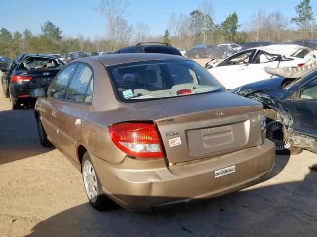 KNADC125546306165 - 2004 KIA RIO GOLD photo 3