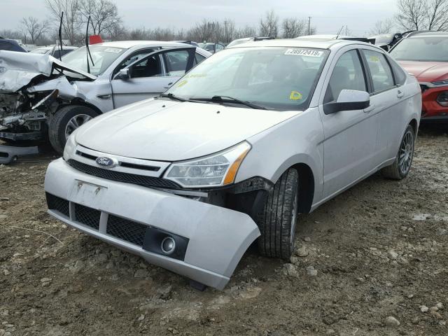 1FAHP36N99W126022 - 2009 FORD FOCUS SES SILVER photo 2