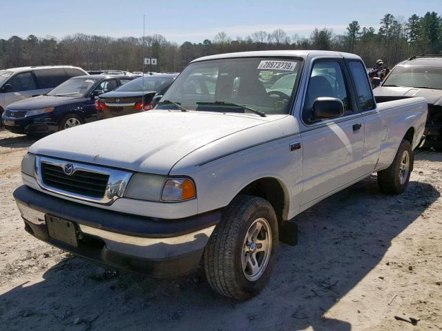 4F4YR16V6YTM34524 - 2000 MAZDA B3000 TROY WHITE photo 2