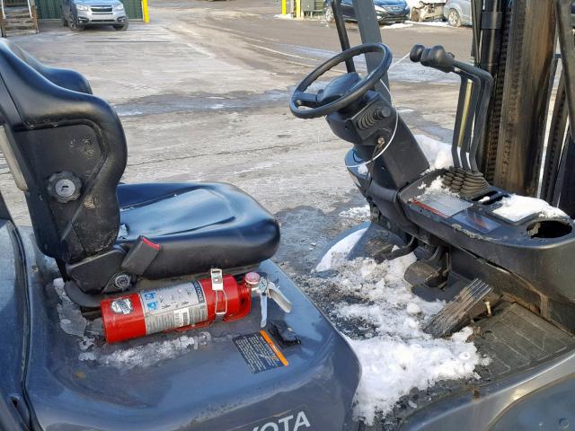 66768 - 2015 TOYOTA FORKLIFT ORANGE photo 5