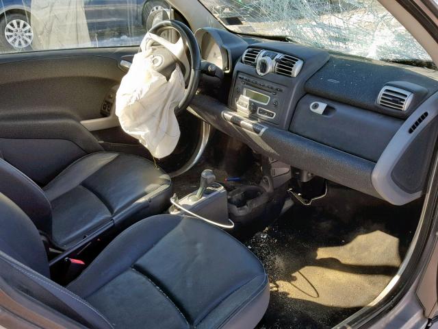 WMEEK31X69K266834 - 2009 SMART FORTWO PAS 银色 照片 5