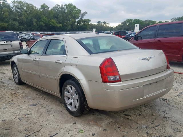 2C3LA43R06H526570 - 2006 CHRYSLER 300 GOLD photo 3